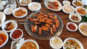 comida coreana asada